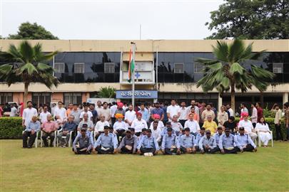 Flag Hoisting Ceremony at Veterinary College, Anand