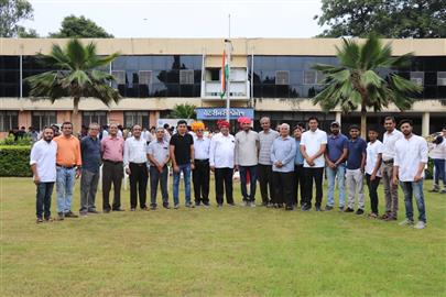 Flag Hoisting Ceremony at Veterinary College, Anand