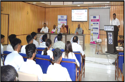 Valedictory Function of 10th Outgoing Batch Polytechnic in Animal Husbandry, Kamdhenu University, Sardarkrushinagar