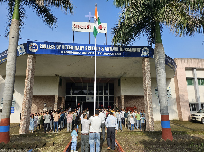 ‘78th Independence Day’ celebrated at College of Veterinary Science and Animal Husbandry, Kamdhenu University, Junagadh