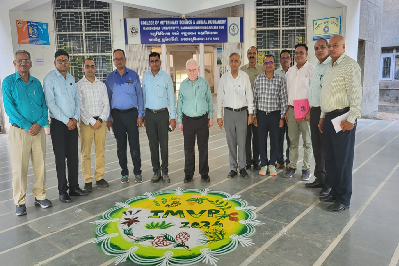 'Interactive Meet on Veterinary Phytotherapeutics' Organized and 'Medicinal Garden' Inaugurated at Veterinary College, Sardarkrushinagar