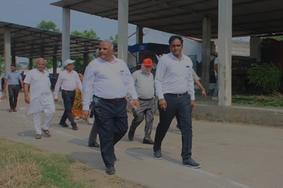 Hon'ble Vice Chancellor,KU, Dr. P. H. Tank visit at Livestock Research Station, KU, Navsari