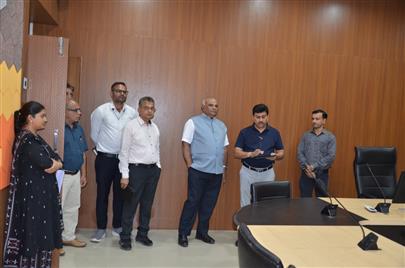 Visit of Hon. Vice Chancellor, Kamdhenu University, Gandhinagar at College of Dairy Science, Amreli campus