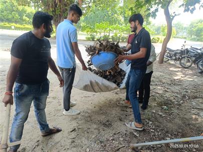 “Cleanliness Drive” under Swatch Bharat Mission by College of Veterinary Science & A.H, Kamdhenu University, Sardarkrushinagar