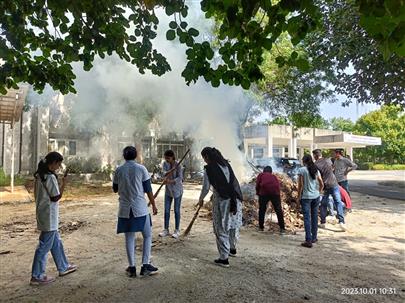 “Cleanliness Drive” under Swatch Bharat Mission by College of Veterinary Science & A.H, Kamdhenu University, Sardarkrushinagar