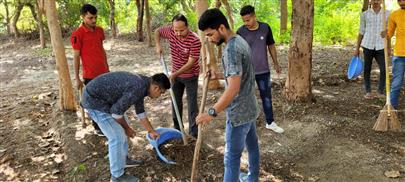 “Cleanliness Drive” under Swatch Bharat Mission by College of Veterinary Science & A.H, Kamdhenu University, Sardarkrushinagar