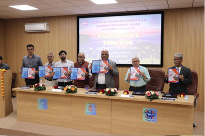 Valedictory function for the 59th Passing-out batch B.V.Sc. & A.H. At College of Veterinary Science & A.H., Kamdhenu University, Anand