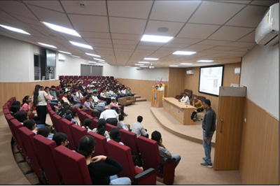 "વેટરનરી કોલેજ, કામધેનુ યુનિવર્સિટી, આણંદ ખાતે “ડેન્ગ્યુ જાગૃતિ અને માર્ગદર્શન કાર્યક્રમ” યોજવામાં આવ્યો"